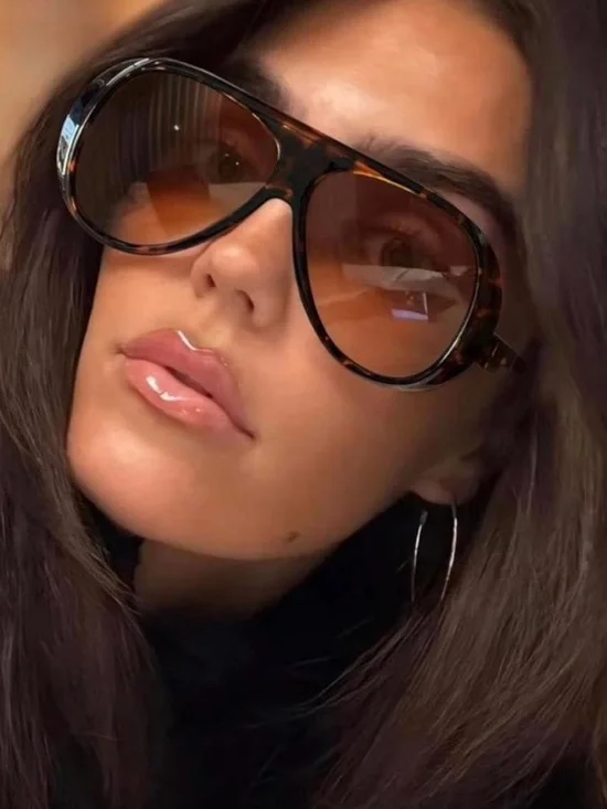 🔥🔥🆕Stylish Brown Leopard Aviator Sunglasses blue gradient lens - Picture 6 of 7